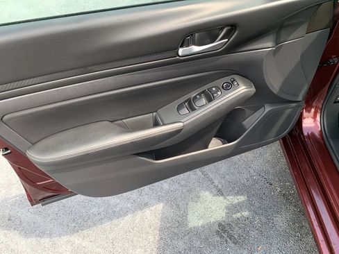 Used 2025 Nissan Altima 2.5 SV FWD image 20