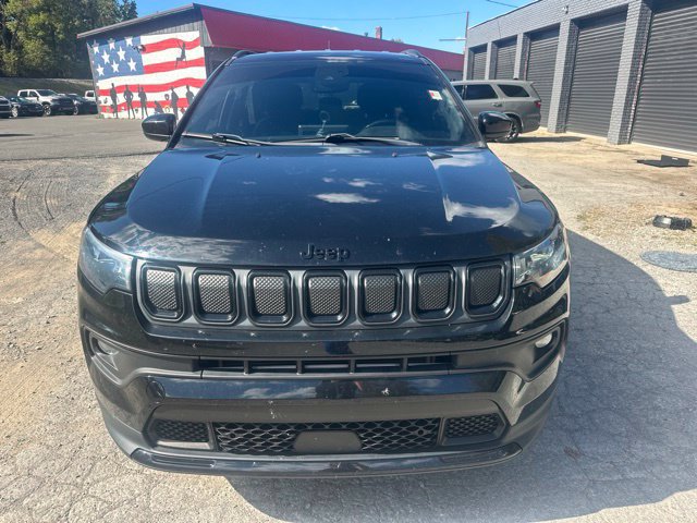 Used 2022 Jeep Compass Latitude w/ Convenience Group AWD/4WD image 2