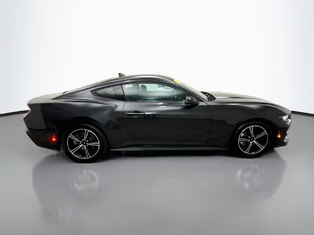 Used 2024 Ford Mustang Coupe RWD image 8