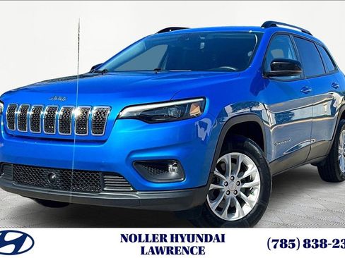 Used 2022 Jeep Cherokee Latitude Lux image 1
