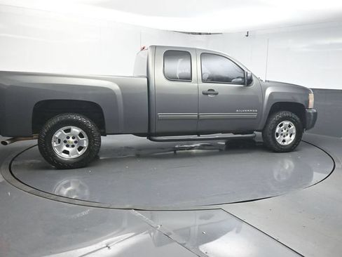 Used 2011 Chevrolet Silverado 1500 LT w/ All-Star Edition RWD image 8