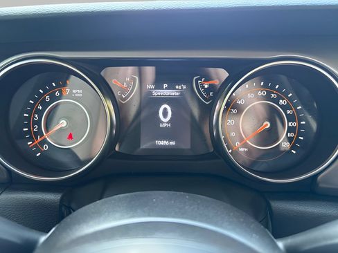 Used 2023 Jeep Gladiator Sport w/ Trailer Tow Package AWD/4WD image 19