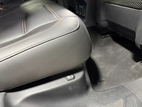 Used 2019 Jaguar F-PACE Prestige AWD/4WD image 32