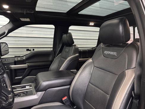 Used 2018 Ford F150 Raptor w/ Equipment Group 802A Luxury image 9