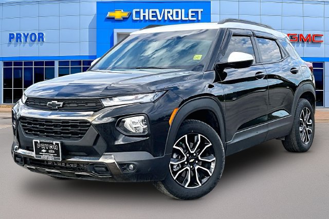 Used 2023 Chevrolet TrailBlazer ACTIV w/ Sun and Liftgate Package AWD/4WD image 3