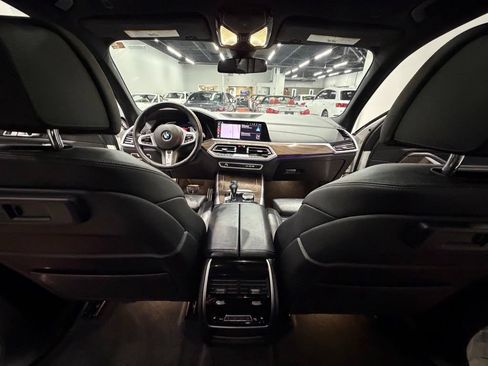 Used 2021 BMW X5 xDrive40i w/ M Sport Package AWD/4WD image 37