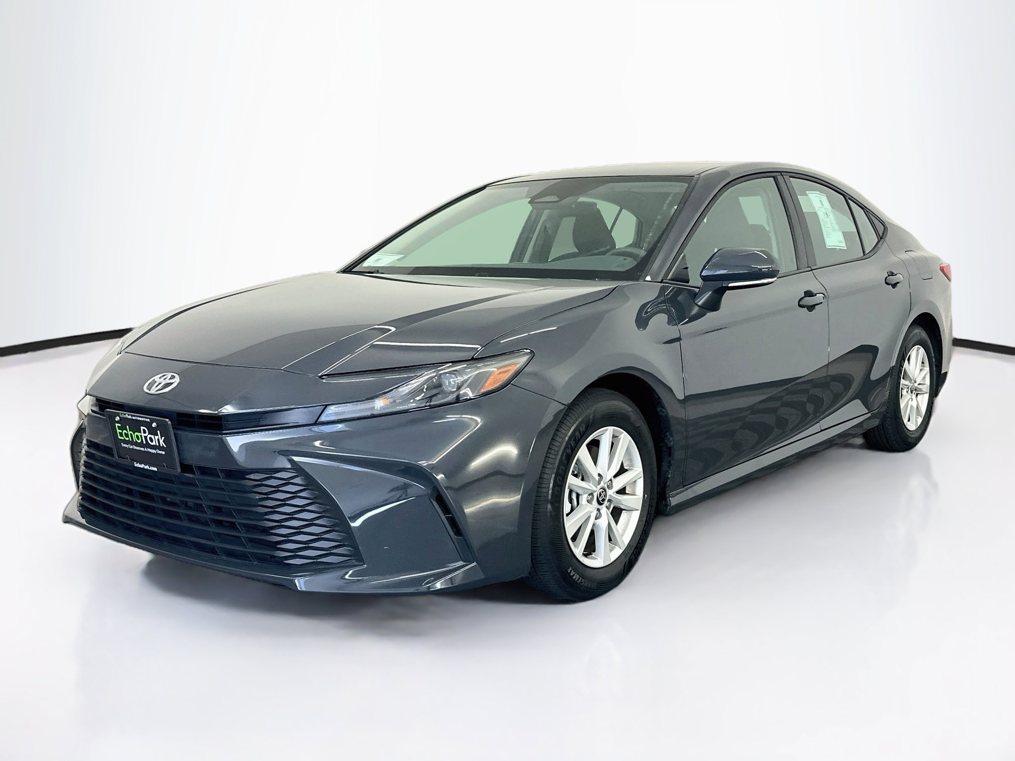 Used 2026 Toyota Camry LE FWD image 3