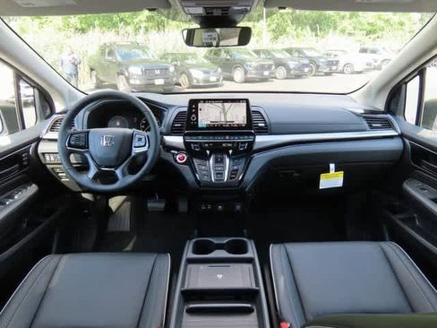 New 2026 Honda Odyssey Touring image 20
