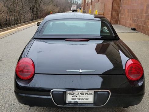 Used 2002 Ford Thunderbird image 20