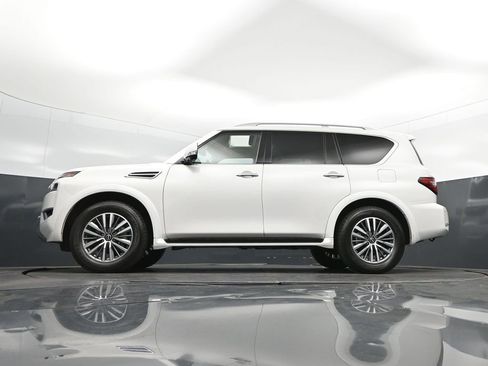 Used 2024 Nissan Armada SL w/ Captain's Chairs Package RWD image 42