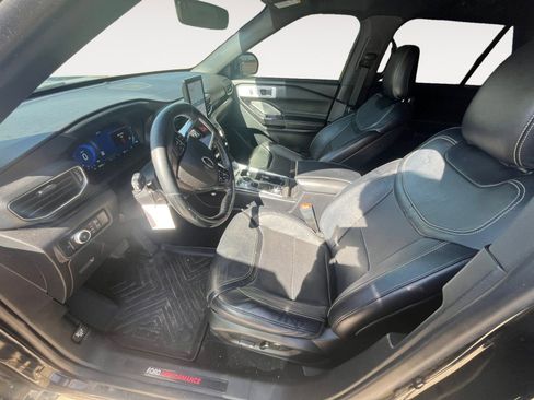 Used 2020 Ford Explorer ST w/ ST High-Performance Pack image 9
