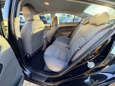 Used 2018 Kia Forte LX image 34