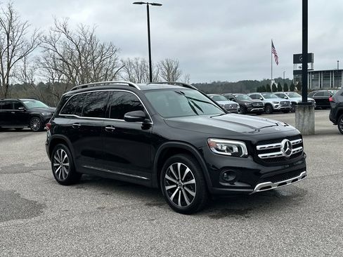 Used 2023 Mercedes-Benz GLB 250 4MATIC image 1
