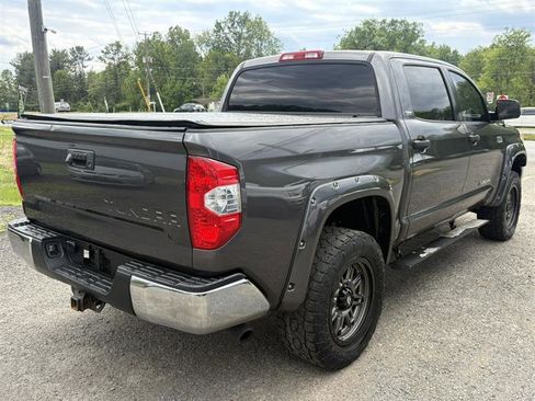 Used 2015 Toyota Tundra SR5 w/ SR5 Upgrade Package AWD/4WD image 4