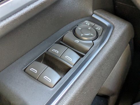 Used 2025 Chevrolet Silverado 2500 LT image 24