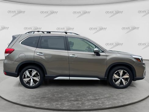 Used 2019 Subaru Forester Touring AWD/4WD image 9
