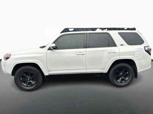 Used 2020 Toyota 4Runner SR5 image 6