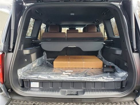 New 2026 Toyota Land Cruiser image 7