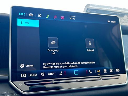 New 2026 Volkswagen Tiguan SE R-Line image 24