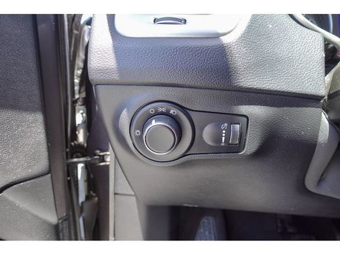 Used 2019 Jeep Compass Sport FWD image 14
