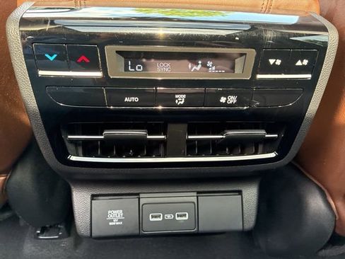 Used 2023 Acura MDX SH-AWD w/ Technology Package image 39