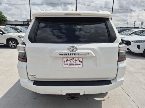 Used 2017 Toyota 4Runner SR5 Premium AWD/4WD image 7