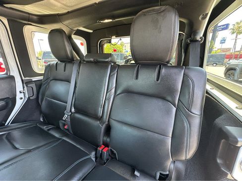 Used 2021 Jeep Wrangler Unlimited Rubicon 4xe w/ Dual Top Group image 9