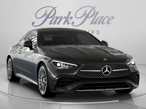 Certified 2025 Mercedes-Benz CLE 300 4MATIC Coupe image 32