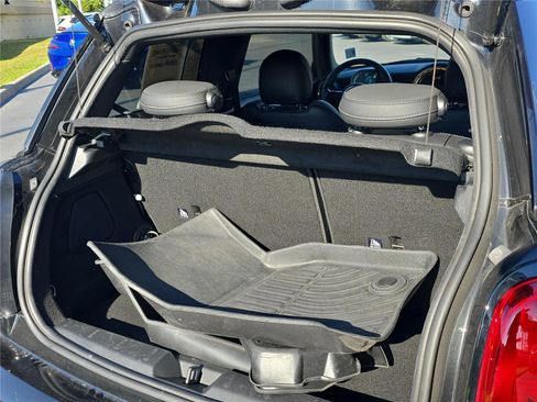 Used 2023 MINI Cooper S image 9