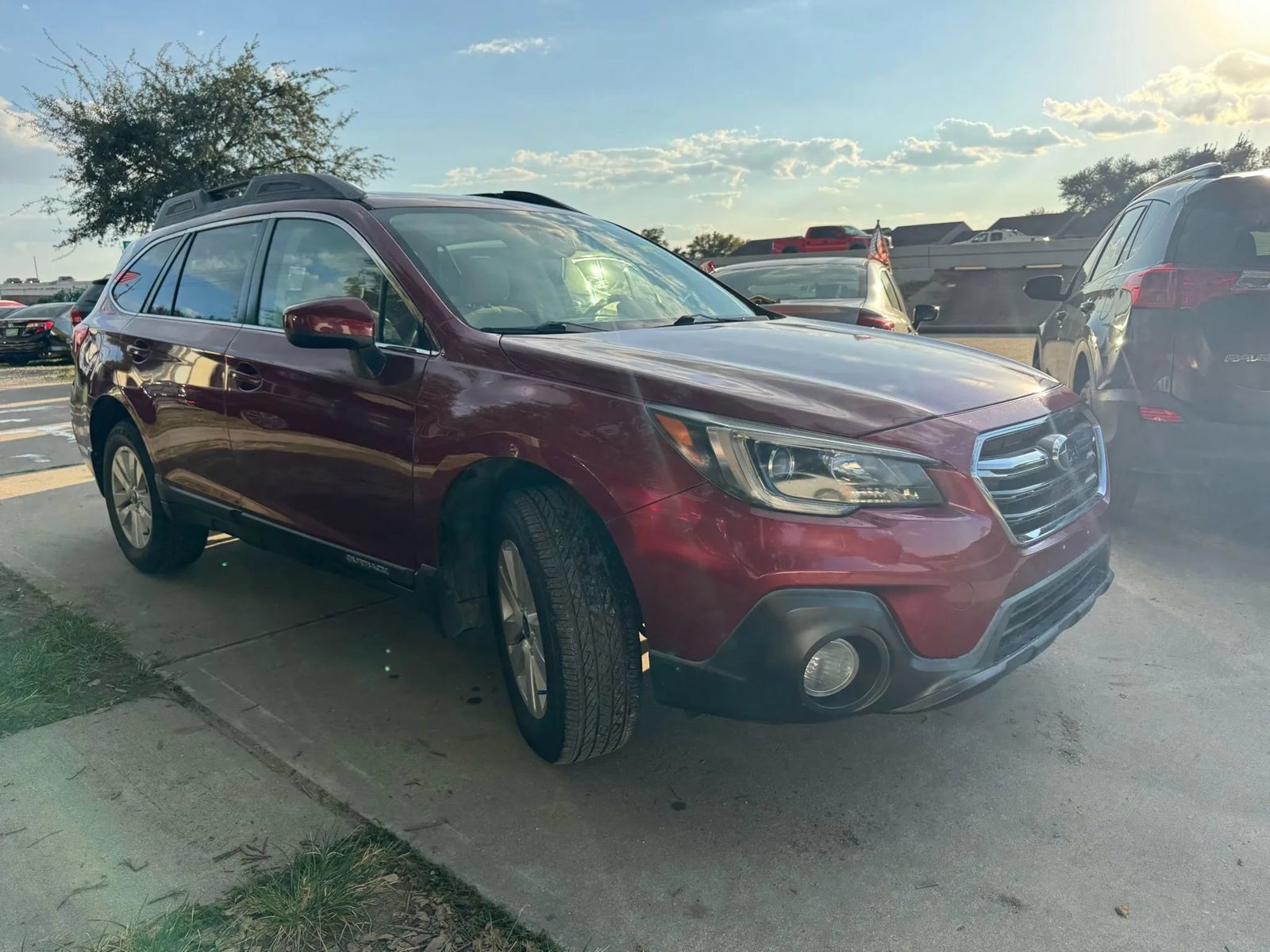Used 2018 Subaru Outback 2.5i Premium AWD/4WD image 4