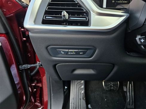 New 2026 BMW X6 xDrive40i w/ Climate Comfort Package image 17