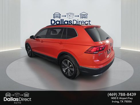 Used 2018 Volkswagen Tiguan SE w/ Panoramic Sunroof Package image 9