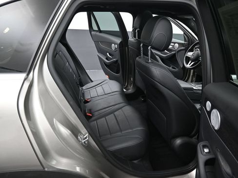 Used 2020 Mercedes-Benz GLC 300 4MATIC image 36