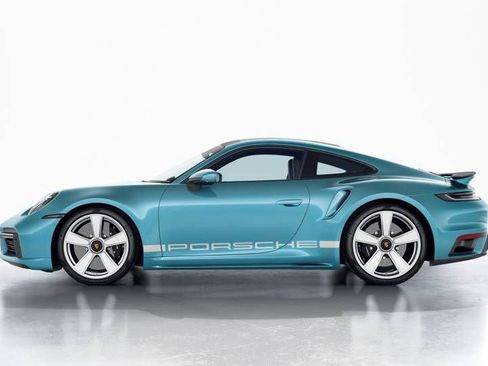 Used 2025 Porsche 911 Turbo AWD/4WD image 2