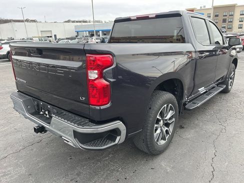 Used 2022 Chevrolet Silverado 1500 LT w/ Z71 Off-Road Package image 5