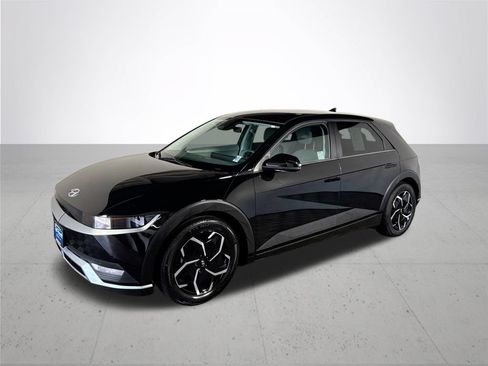 Used 2024 Hyundai Ioniq 5 SEL RWD image 2
