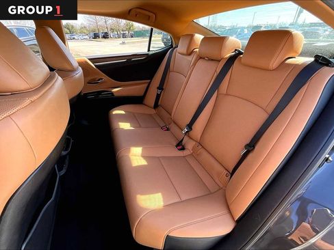 Certified 2024 Lexus ES 350 w/ Premium Package image 19