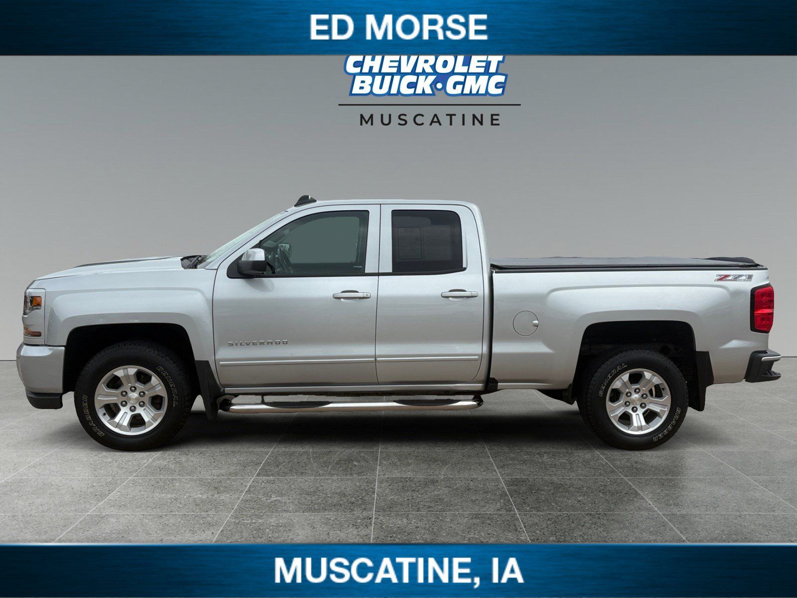 Used 2017 Chevrolet Silverado 1500 LT w/ All Star Edition AWD/4WD image 2