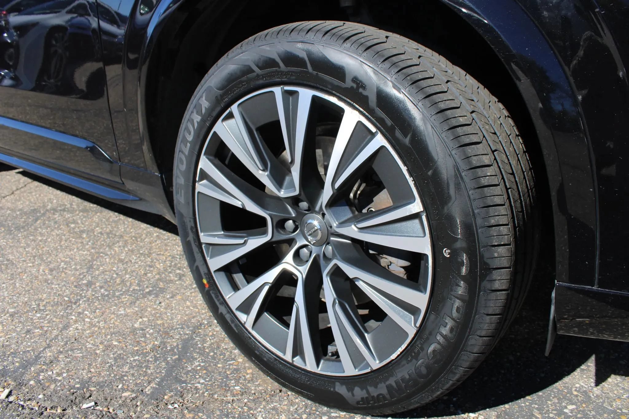 Used 2020 Volvo XC90 T6 Momentum AWD/4WD image 31