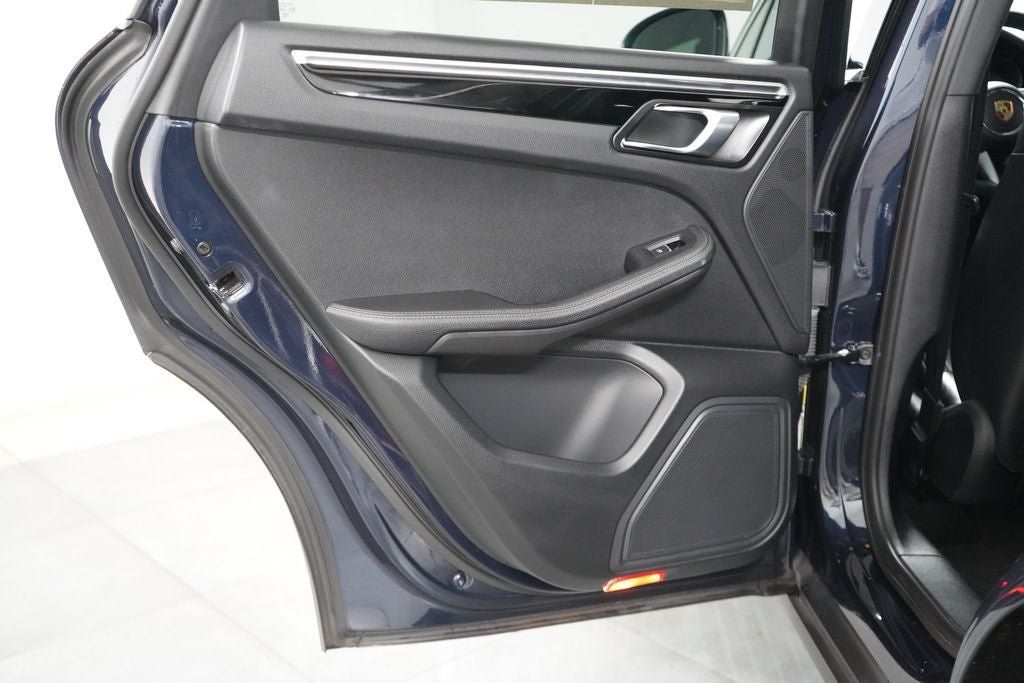 Used 2023 Porsche Macan S AWD/4WD image 26