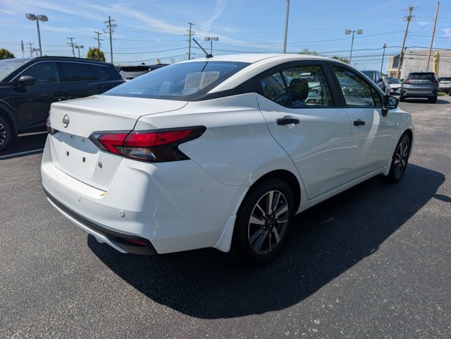 Certified 2025 Nissan Versa S w/ S Plus Package FWD image 3