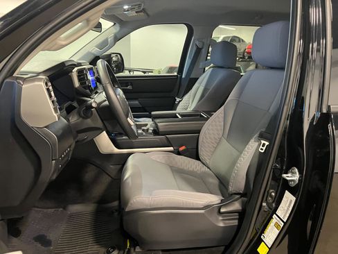 Used 2024 Toyota Tundra SR5 image 9