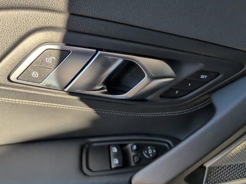 Used 2020 BMW Z4 sDrive30i w/ Executive Package image 18