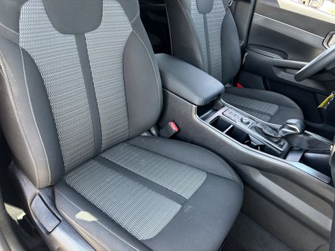 Certified 2022 Kia Sorento LX FWD image 8