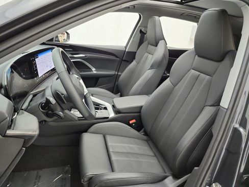 Used 2025 Audi Q5 Premium Plus w/ Premium Plus AWD/4WD image 15