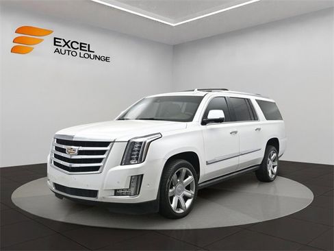 Used 2017 Cadillac Escalade ESV Premium Luxury image 1