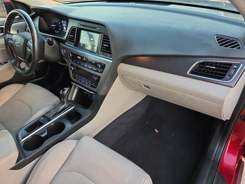 Used 2016 Hyundai Sonata Sport w/ Option Group 02 FWD image 20