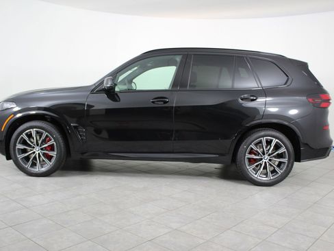 New 2026 BMW X5 xDrive40i w/ M Sport Package image 2