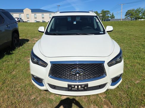Used 2017 INFINITI QX60 Luxe w/ Premium Plus Package AWD/4WD image 2