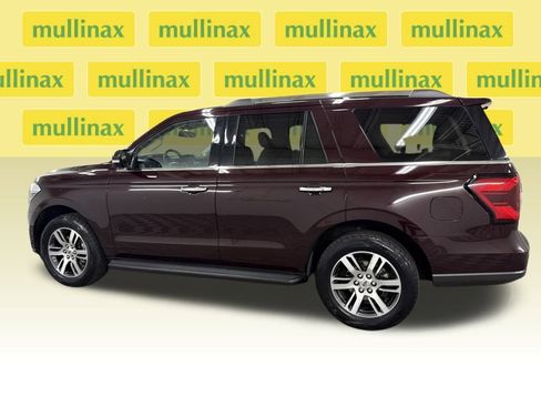 Certified 2024 Ford Expedition Limited image 13